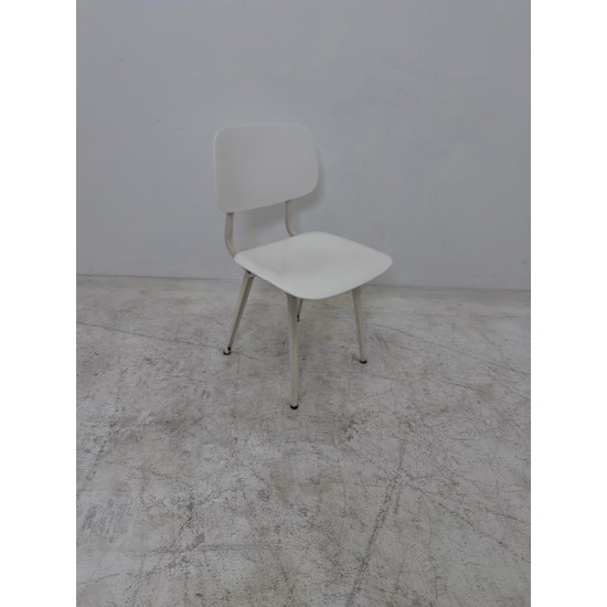 tweedehands gebruikt refurbished Kantinestoelen Ahrend Revolt designstoel wit tweedehands - gebruikt - refurbished Ahrend Revolt designstoel wit Kantinestoelen