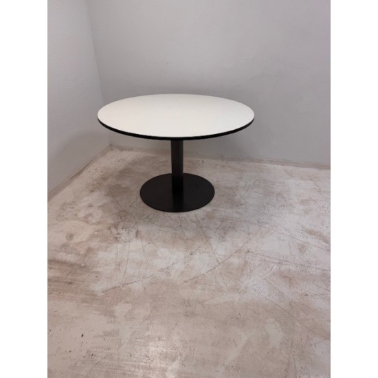 tweedehands - gebruikt - refurbished Ahrend tafel rond 120 wit blad antraciet kolom onderstel Vergadertafel