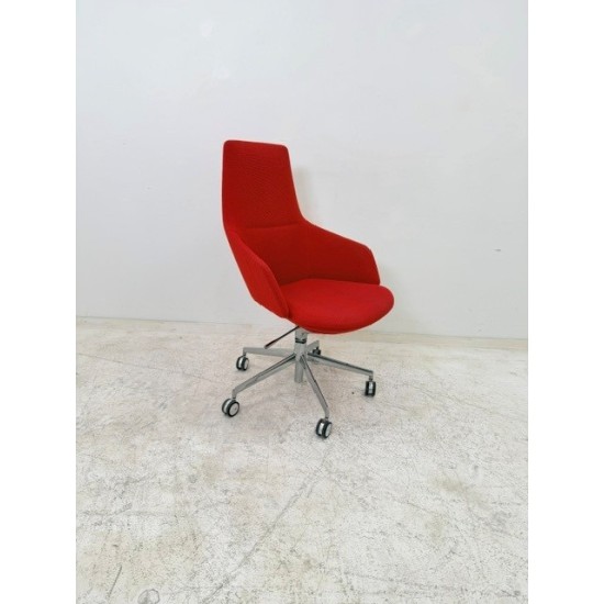 tweedehands - gebruikt - refurbished Arper Aston 1927 Office Chair, Red Fabric and Chrome Armchair