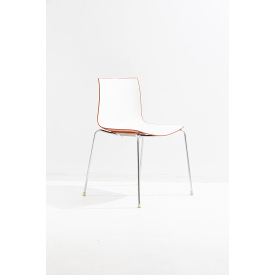 tweedehands - gebruikt - refurbished Arper Catifa 46 4-Poot Stoel  2 Kleuren Kantinestoelen