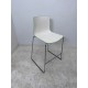 tweedehands - gebruikt - refurbished Arper Catifa 46 stapelbare design barkrukken met sledepoot Krukken