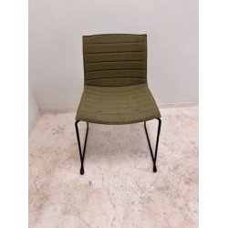 Arper Catifa 46 design sledepoot stoel volledig gestoffeerd