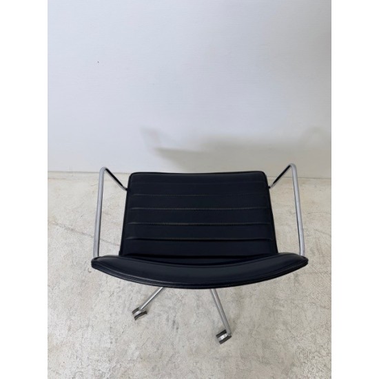 tweedehands - gebruikt - refurbished Arper Catifa 53 design bureaustoel swivel zwart leer Vintage bureaustoel