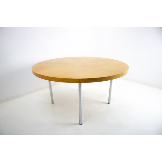 gebruikte Artifort Vintage 60s Table 140x140 tweedehands Side table