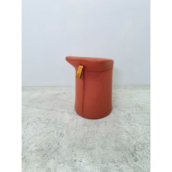 tweedehands - gebruikt - refurbished Artifort Lila 2.0 Stools/Ottomans in various colors Poufs