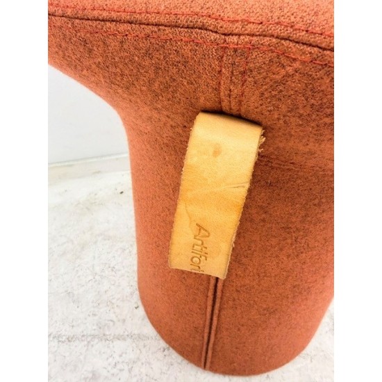 tweedehands - gebruikt - refurbished Artifort Lila 2.0 Stools/Ottomans in various colors Poufs