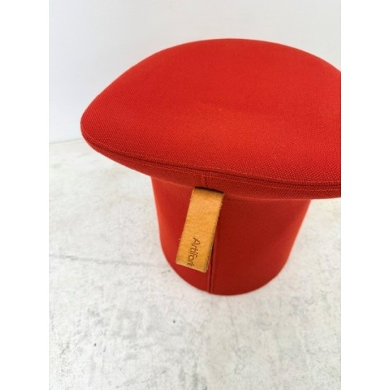 tweedehands - gebruikt - refurbished Artifort Lila 2.0 Stools/Ottomans in various colors Poufs
