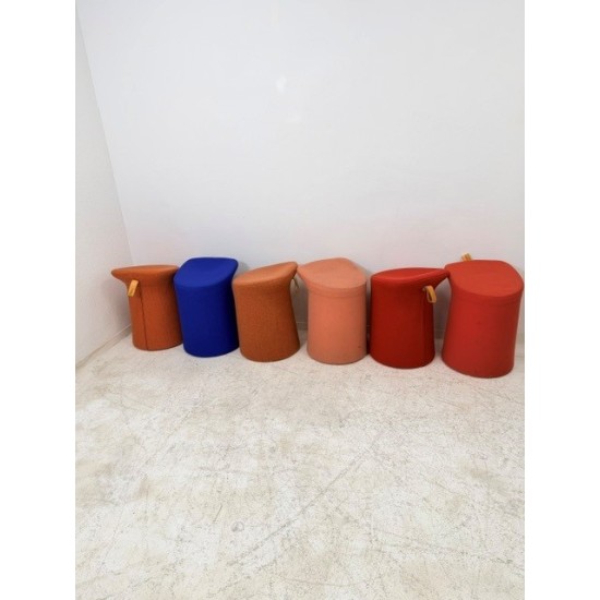 tweedehands - gebruikt - refurbished Artifort Lila 2.0 Stools/Ottomans in various colors Poufs