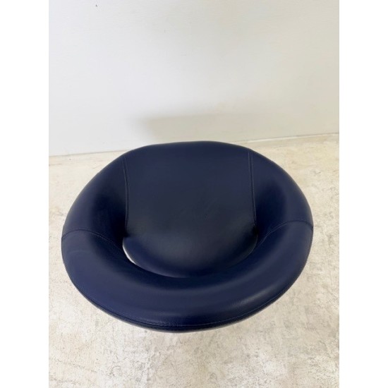 tweedehands - gebruikt - refurbished Artifort Nina Stoel Kruispoot Kuipstoelen