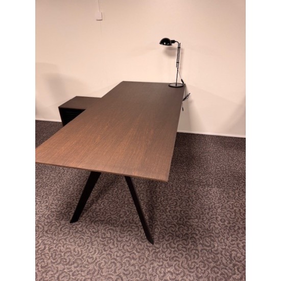 tweedehands gebruikt refurbished Design kast Balma Dignis directiemeubel met dressoir showroommodel tweedehands - gebruikt - refurbished Balma Dignis directiemeubel met dressoir showroommodel Design kast
