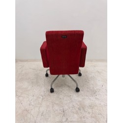 Bulo Pub en Club bureaustoel rood rib