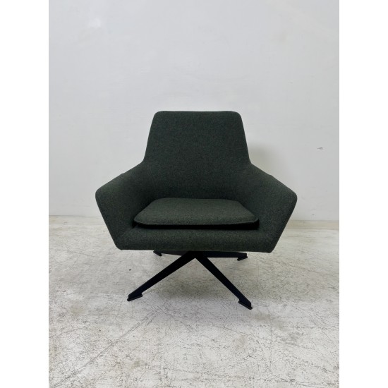 tweedehands - gebruikt - refurbished Casala Palau Floyd 950 armchair in various colors Armchair
