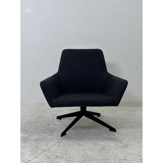 tweedehands - gebruikt - refurbished Casala Palau Floyd 950 armchair in various colors Armchair