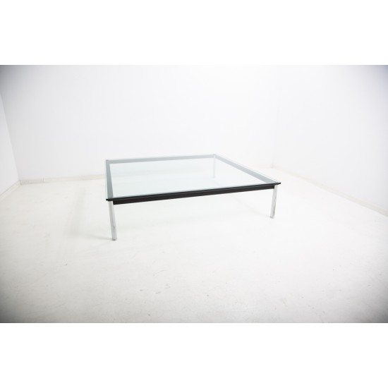 tweedehands - gebruikt - refurbished Cassina Le Corbusier LC-10 salontafel 140x140cm Bijzettafel