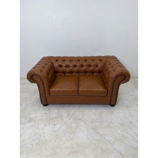 tweedehands gebruikt refurbished Bank Chesterfield set 2-zits bank en fauteuil cognac kunstleer design tweedehands - gebruikt - refurbished Chesterfield set 2-zits bank en fauteuil cognac kunstleer design Bank