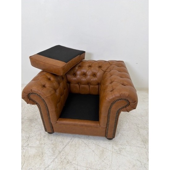 tweedehands gebruikt refurbished Bank Chesterfield set 2-zits bank en fauteuil cognac kunstleer design tweedehands - gebruikt - refurbished Chesterfield set 2-zits bank en fauteuil cognac kunstleer design Bank