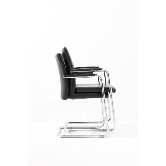 tweedehands - gebruikt - refurbished Haworth Comforto 5588S Sledestoel Zwart Leer Stapelbare stoelen