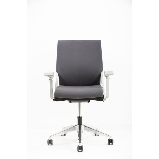 tweedehands - gebruikt - refurbished Haworth Comforto 59 office chair light gray frame Office chairs