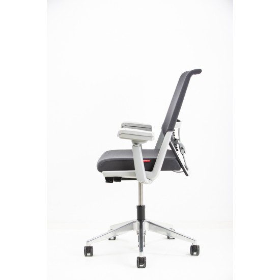 tweedehands - gebruikt - refurbished Haworth Comforto 59 office chair light gray frame Office chairs
