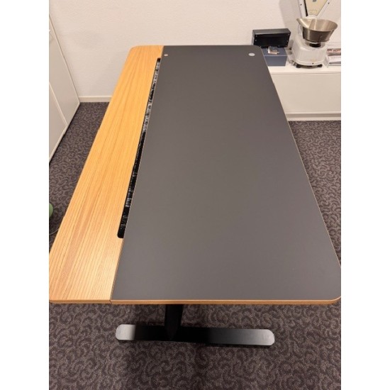 tweedehands gebruikt refurbished Office desks Dencon v7 electric design sit-stand desk 160x80cm black oak veneer showroom model tweedehands - gebruikt - refurbished Dencon v7 electric design sit-stand desk 160x80cm black oak veneer showroom model Office desks