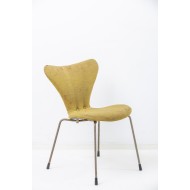 Fritz Hansen Vlinderstoel 3107