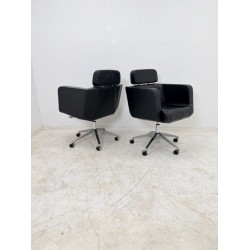 Giroflex 21 6092 Tango conference chair, black, on casters