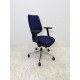 tweedehands - gebruikt - refurbished Giroflex 545-8529 bureaustoel marineblauw stof 3D armleuning Thuiswerk bureaustoel