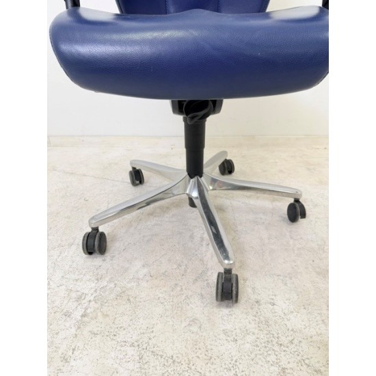 tweedehands - gebruikt - refurbished Giroflex 64-9278 manager bureaustoel donkerblauw leer 4D NPR armleuningen Design bureaustoel