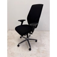  Giroflex 64 Manager office chair refurbished anthracite frame black fabric 3D armrests