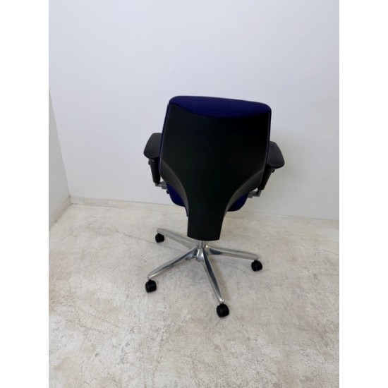 tweedehands - gebruikt - refurbished Giroflex 64-3578 bureaustoel blauw stof 4D armleuningen gepolijst voetenkruis NPR1813 bureaustoelen