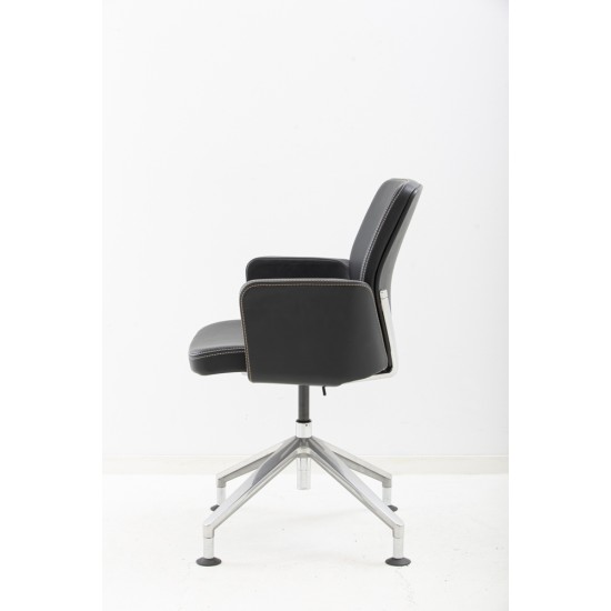 tweedehands - gebruikt - refurbished Giroflex 656 Vergaderstoel Leer Draaibare stoelen