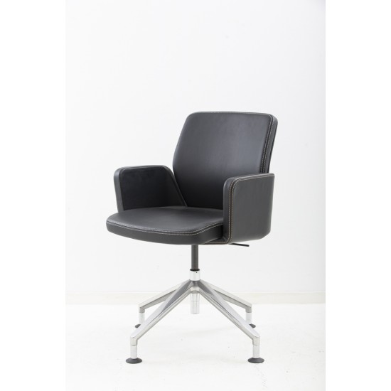 tweedehands - gebruikt - refurbished Giroflex 656 Vergaderstoel Leer Draaibare stoelen