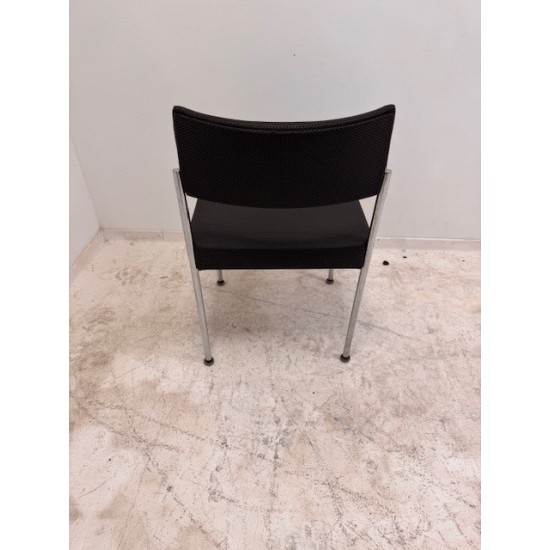 tweedehands - gebruikt - refurbished Giroflex 7123 vintage 4poot stoel zwart kunstleer 4-poot stoelen