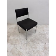 Giroflex 7123 vintage 4poot stoel zwart kunstleer