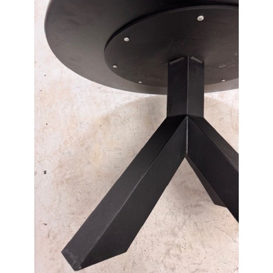 tweedehands gebruikt refurbished Eetkamertafel Gispen Dukdalf salontafel zwart rond 80cm tweedehands - gebruikt - refurbished Gispen Dukdalf salontafel zwart rond 80cm Eetkamertafel