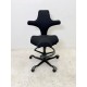 tweedehands - gebruikt - refurbished HAG Capisco 8106 bureaustoel zwart stof voetenring 24 uurstoel