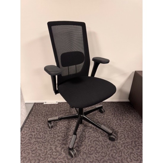 tweedehands gebruikt refurbished 24 hours chair HAG Futu Mesh 1100 NPR Office chair with lumbar support showroom model tweedehands - gebruikt - refurbished HAG Futu Mesh 1100 NPR Office chair with lumbar support showroom model 24 hours chair
