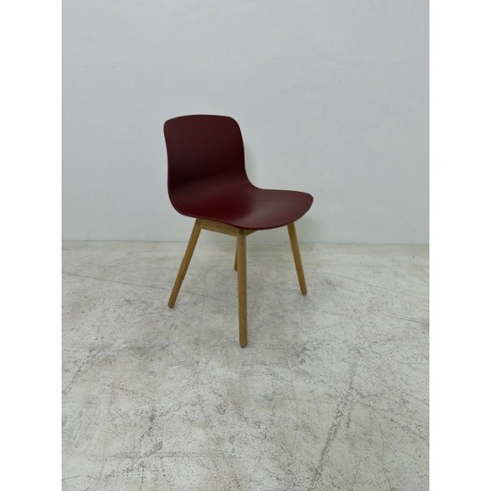 tweedehands gebruikt refurbished Kantinestoelen Hay AAC12 About a Chair stoel taupe en grijs houten poten tweedehands - gebruikt - refurbished Hay AAC12 About a Chair stoel taupe en grijs houten poten Kantinestoelen
