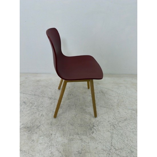 tweedehands gebruikt refurbished Kantinestoelen Hay AAC12 About a Chair stoel taupe en grijs houten poten tweedehands - gebruikt - refurbished Hay AAC12 About a Chair stoel taupe en grijs houten poten Kantinestoelen