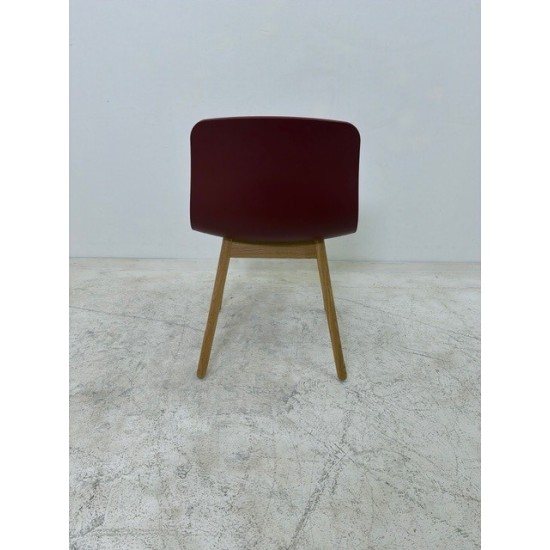 tweedehands gebruikt refurbished Kantinestoelen Hay AAC12 About a Chair stoel taupe en grijs houten poten tweedehands - gebruikt - refurbished Hay AAC12 About a Chair stoel taupe en grijs houten poten Kantinestoelen