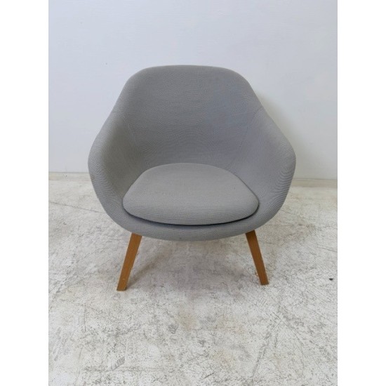 tweedehands - gebruikt - refurbished HAY AAL83 design fauteuil in 3 unieke kleuren goede staat! Kuipstoelen