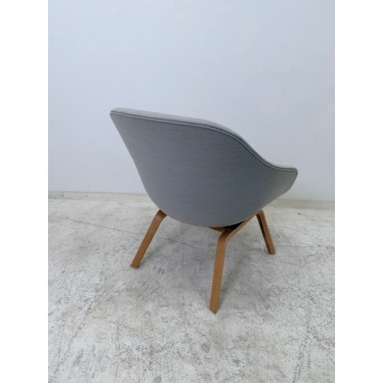tweedehands - gebruikt - refurbished HAY AAL83 design fauteuil in 3 unieke kleuren goede staat! Kuipstoelen
