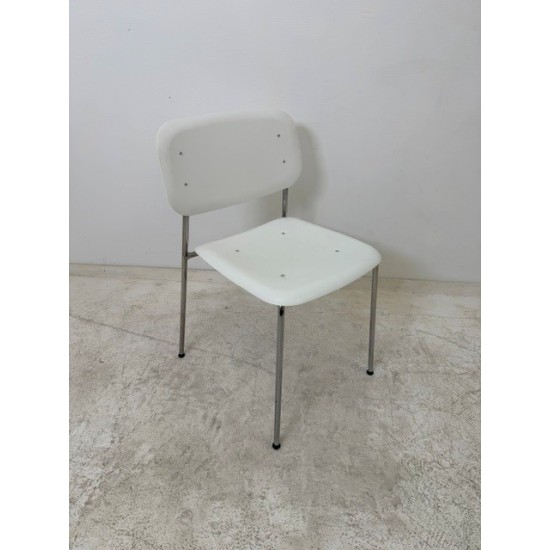 tweedehands - gebruikt - refurbished HAY Soft Edge 45 stoel wit zeer goede staat - stapelbaar Kantinestoelen