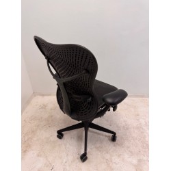 Herman Miller Mirra full options graphite refurbished