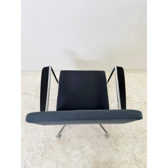 tweedehands - gebruikt - refurbished Martela Form conferentiestoel donkergrijs Vergaderstoelen
