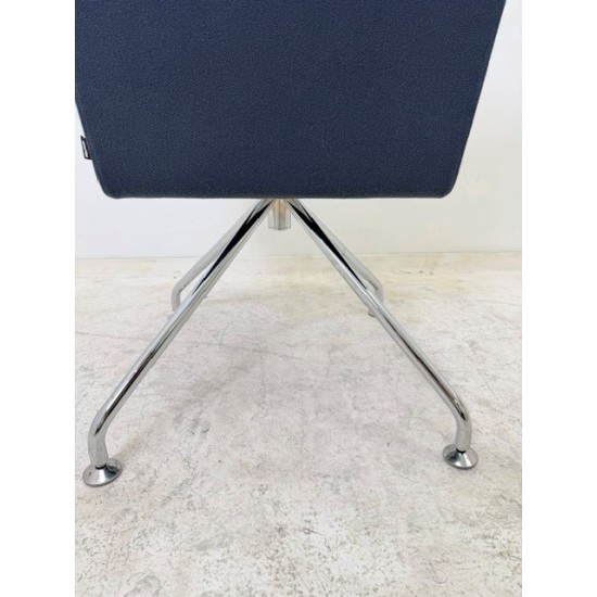 tweedehands - gebruikt - refurbished Martela Form conferentiestoel donkergrijs Vergaderstoelen