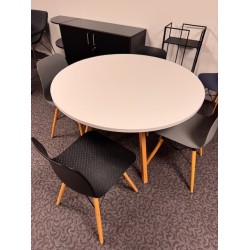 Mobel Linea Nexos round table 120cm white beech showroom model