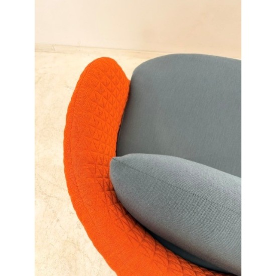tweedehands - gebruikt - refurbished Moooi Bart swivel design fauteuil rood Fauteuils