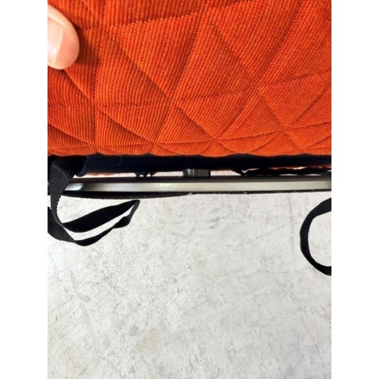 tweedehands - gebruikt - refurbished Moooi Bart swivel design fauteuil rood Fauteuils