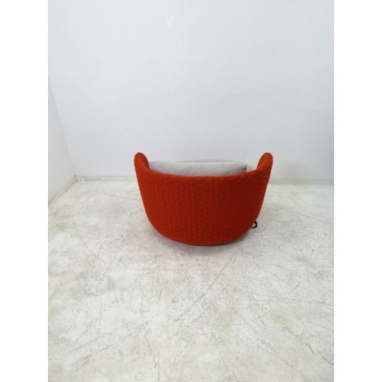 tweedehands - gebruikt - refurbished Moooi Bart swivel design fauteuil rood Fauteuils